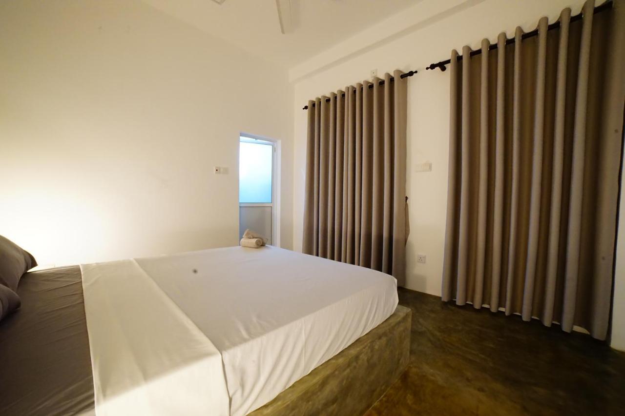 Island Life Hotel เนกอมโบ ภายนอก รูปภาพ